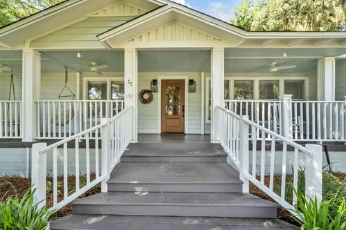 32 Bay Dr Se, Fort Walton Beach, FL, 32548-5747 | Card Image