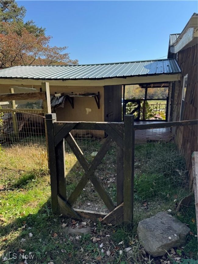 982 Fulls Frk, House other with 2 bedrooms, 1 bathrooms and null parking in Le Roy WV | Image 15