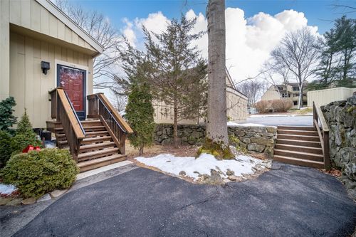 195 Laurel Rdg, South Salem, NY, 10590-2409 | Card Image