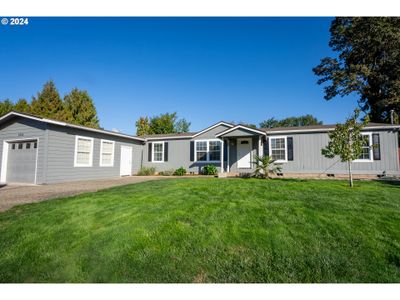 2056 Childs Ave Ne, House other with 4 bedrooms, 2 bathrooms and 1 parking in Salem OR | Image 2