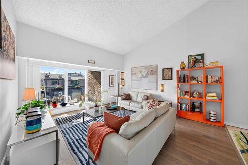 2410-202 Brae Glen Close Sw, Calgary, AB, T2W2B1 | Card Image