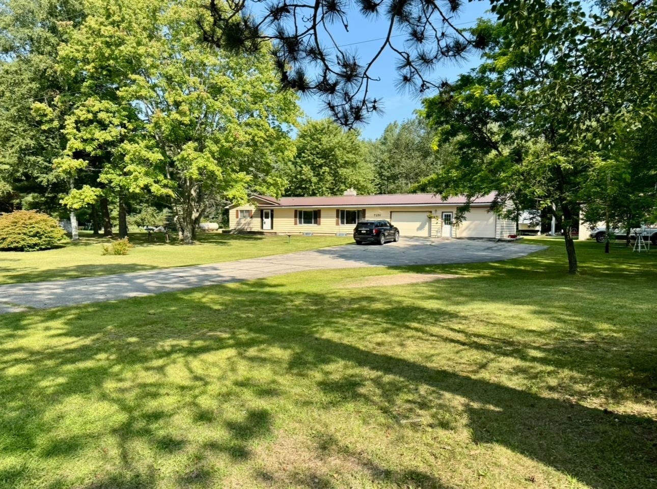 Gladwin Rd, Harrison, MI 48625