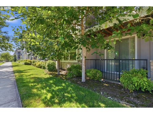 102-16322 Nw Chadwick Way, Portland, OR, 97229-7882 | Card Image
