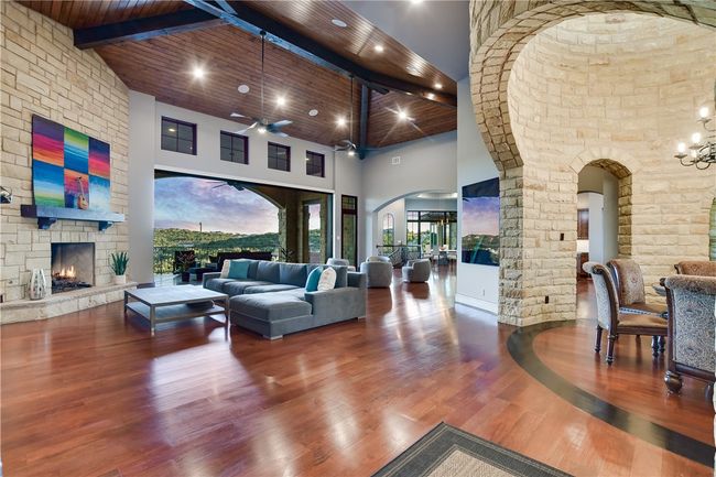 4212 Serene Hills Dr, House other with 5 bedrooms, 7 bathrooms and 8 parking in Austin TX | Image 6