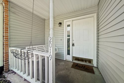 2019 Silverbrook Dr, Knoxville, TN, 37923-1391 | Card Image