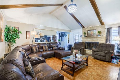 1200 Williams St, Cleveland, TX, 77327-5438 | Card Image