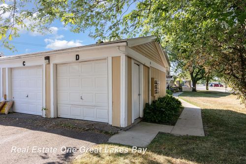 2540 Ivy Hill Ln, Saginaw, MI, 48603-2796 | Card Image