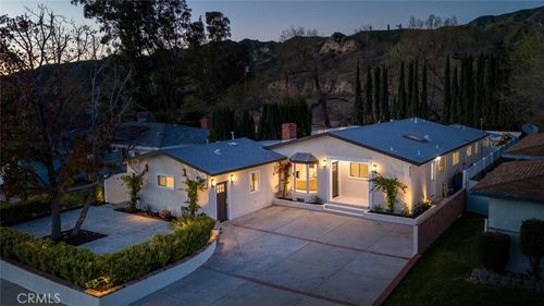 8633 Le Berthon St, Sunland, CA, 91040 | Card Image