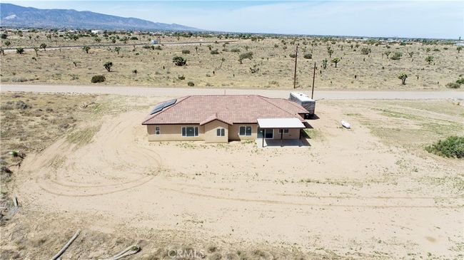 10625 Caughlin Rd, House other with 4 bedrooms, 3 bathrooms and 3 parking in Phelan CA | Image 74