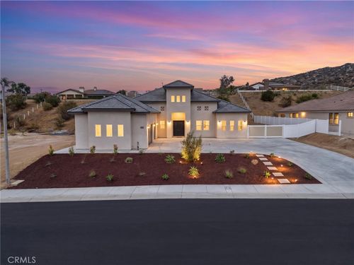 22258 Crown Princess Ct, Nuevo, CA, 92567 | Card Image