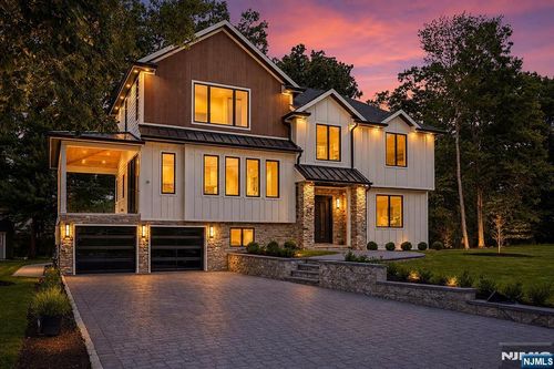 63 Billingsley Dr, Livingston, NJ, 07039-4626 | Card Image