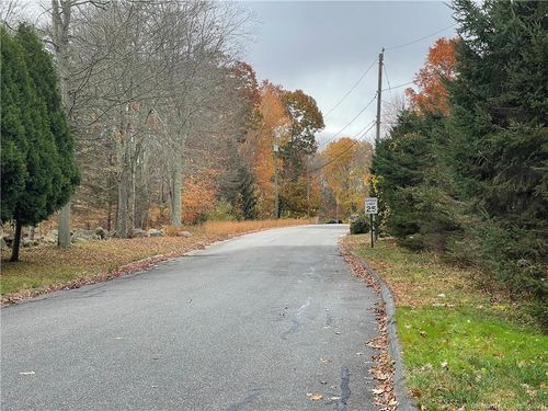 5 Autumn Way, Ledyard, CT, 06339 | Card Image