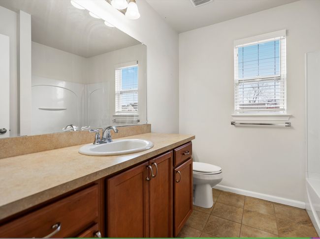 1051 Paddock Ln, Condo with 2 bedrooms, 2 bathrooms and null parking in South Lyon MI | Image 24