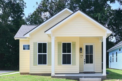 136 Banister Ct, Lafayette, LA, 70507-3253 | Card Image