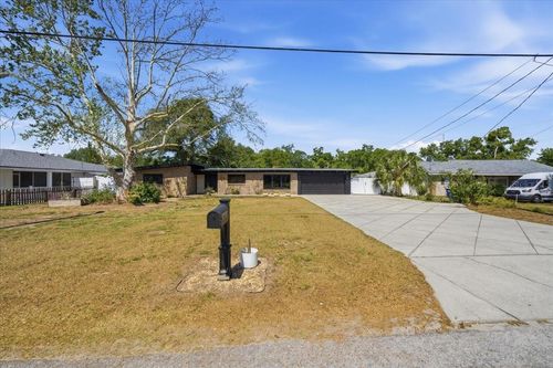 9718 N Oregon Ave, TAMPA, FL, 33612-7653 | Card Image