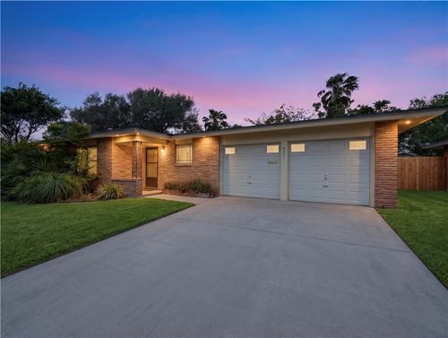 4221 Dolphin Pl, Corpus Christi, TX, 78411-3005 | Card Image