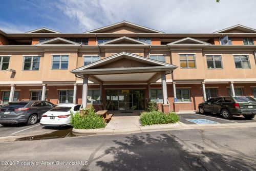 1d-1317 Grand Ave, Glenwood Springs, CO, 81601-3840 | Card Image