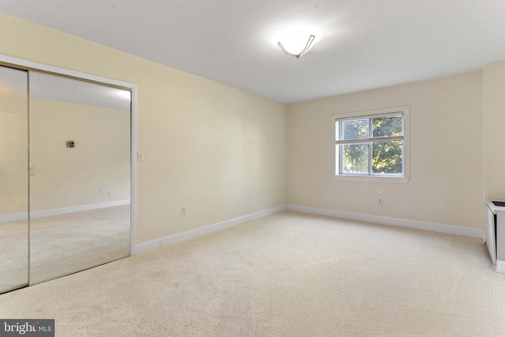 Residential Lease in BETHESDA 4