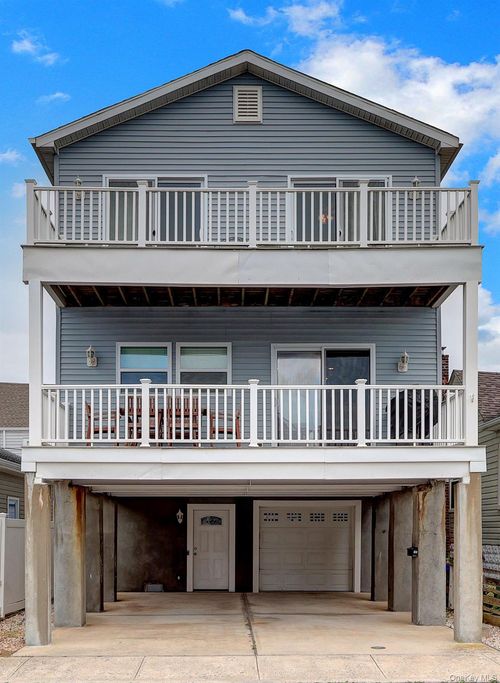 72 Arizona Ave, Long Beach, NY, 11561-1532 | Card Image