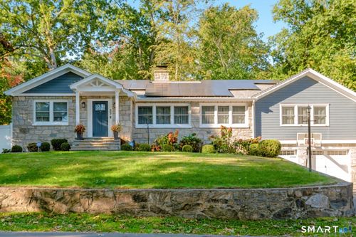 33 Rocky Ridge Dr, Trumbull, CT, 06611-5340 | Card Image