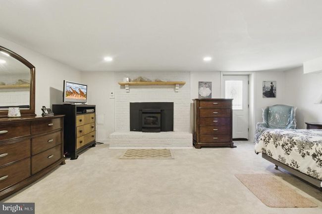 75 W Bay Front Rd, House other with 6 bedrooms, 4 bathrooms and null parking in LOTHIAN MD | Image 11