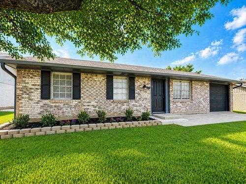 409 Starling Dr, Mesquite, TX, 75149-2944 | Card Image