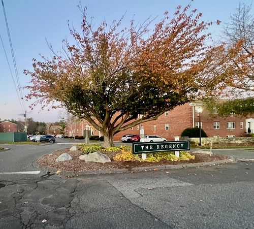 192-192 Regency Park Dr, Agawam, MA, 01001-2261 | Card Image