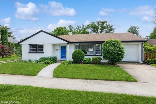 9431 Garfield Ave, Brookfield, IL, 60513-1118 | Card Image