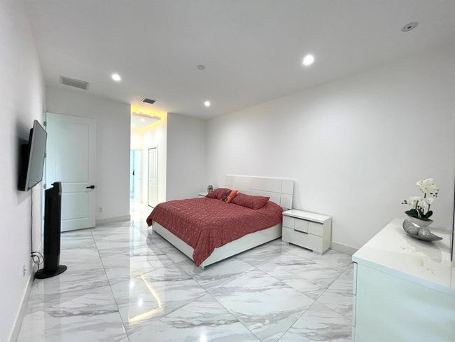 205 Sw Chapman Ave, House other with 4 bedrooms, 2 bathrooms and null parking in Port St. Lucie FL | Image 22