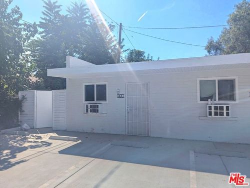 3831 Sedgwick Ave, Riverside, CA, 92507-5052 | Card Image