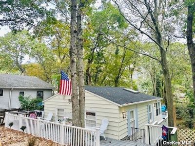 10 Eastway Path, House other with 2 bedrooms, 1 bathrooms and null parking in Baiting Hollow NY | Image 1