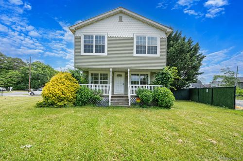 86 Eleanor Avenue, Brookhaven, NY, 11950 | Card Image