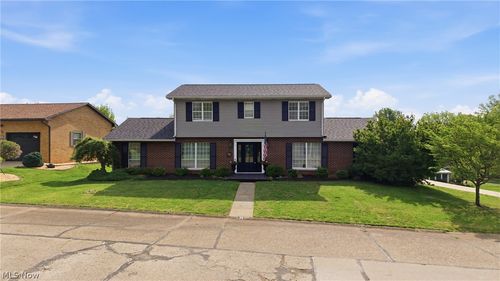 39 Oak Cir, Parkersburg, WV, 26101-9089 | Card Image