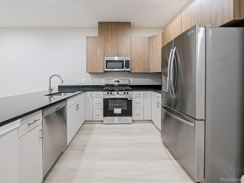 303-31480 Warren Rd, Westland, MI, 48185 | Card Image