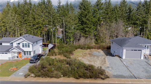 145 Edgewood Dr, Lake Cowichan, BC, V0R2G0 | Card Image