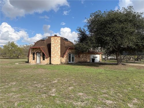 119 County Road 324, Alice, TX, 78332-9135 | Card Image
