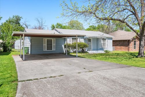 7836 Corina Dr, White Settlement, TX, 76108-3249 | Card Image