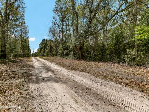 00 Old Whitfield Rd, Hampstead, NC, 28443 | Card Image