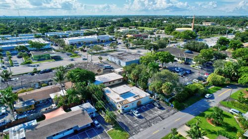 2731 Ne 1st Ter, Wilton Manors, FL, 33334-1008 | Card Image