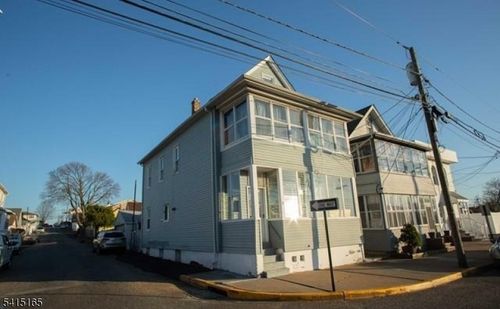 2-35 East Pl, Lodi, NJ, 07644-2304 | Card Image