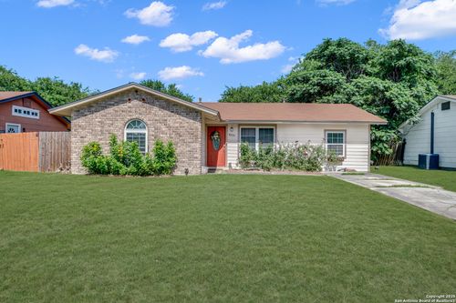 8239 Glen Lark, San Antonio, TX, 78239-3445 | Card Image
