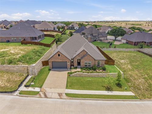 8110 Spanish Hills Dr, Benbrook, TX, 76126-4709 | Card Image