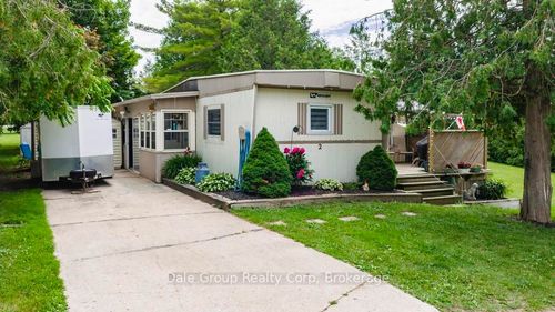 2 Sutton Dr, Goderich, ON, N7A3Y3 | Card Image