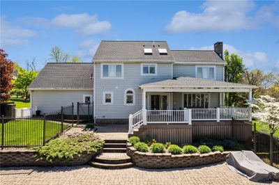 Professionally Landscaped w/Custom Stairs, Retaining walls | Image 3