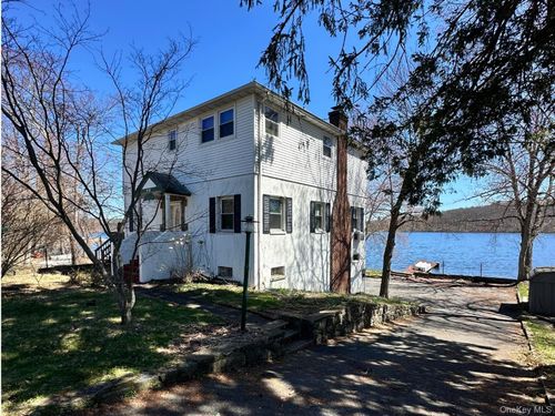 88 W Mombasha Rd, Monroe, NY, 10950-5319 | Card Image