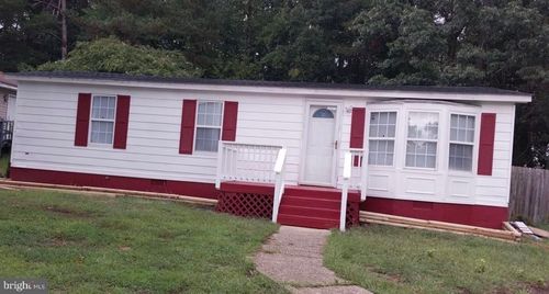 21514 Forest Run Dr, Lexington Park, MD, 20653-1375 | Card Image