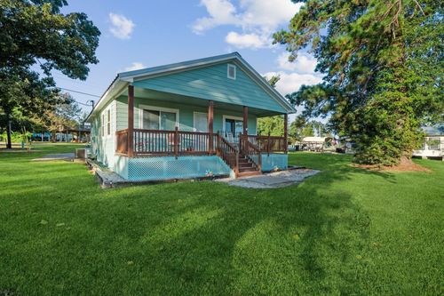 219 Lakeshore N, Onalaska, TX, 77360-7750 | Card Image