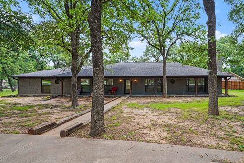 1908 Thousand Oaks Dr, Burleson, TX, 76028-3228 | Card Image