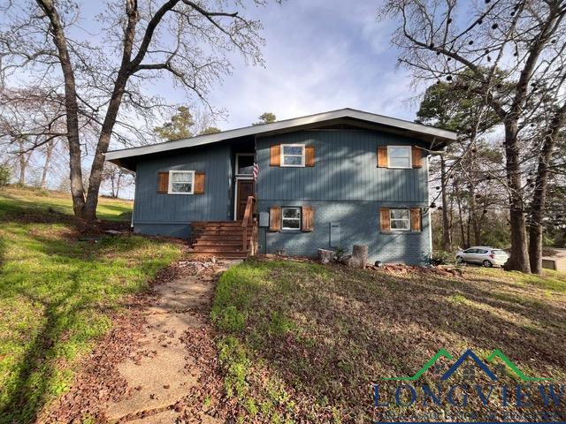 Groves St, Big Sandy, TX 75755