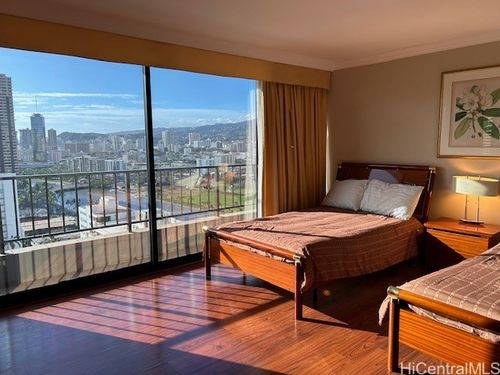apt-2107-440 Olohana St, Honolulu, HI, 96815-5902 | Card Image